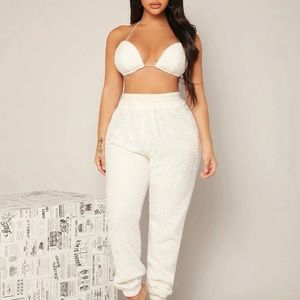 2 piece set White, soft, light material